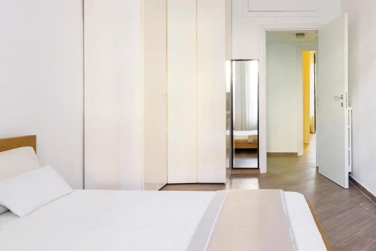 100m² 2 slaapkamer, 2 privé badkamer Appartement in Porta Vittoria Milaan